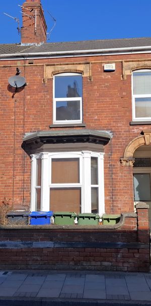 TWO WEEKS RENT FREE - 1 Bedroom Ground Floor Flat - Cleethorpes - Photo 2