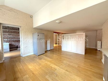 Location Appartement 6 pièces 240m² LILLE 59000 - Photo 4