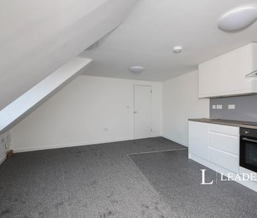 2 bedroom apartment to rent Commercial Road, Eastbourne, BN21 - Photo 4