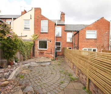 2 bedroom terraced house to rent - Photo 1