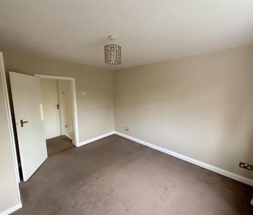 2 bedroom semi-detached house to rent - Photo 3