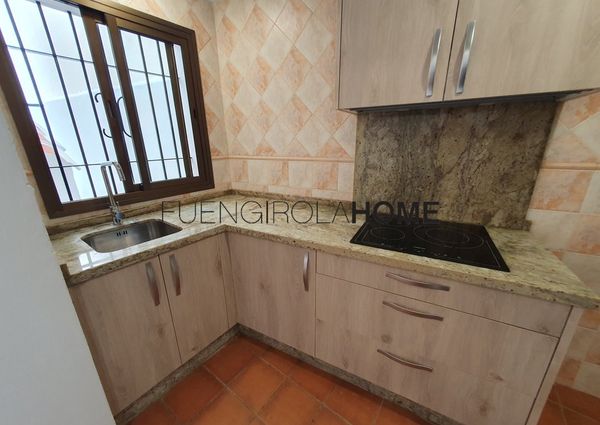 Ref 19790 – **LONG TERM RENTAL** -Great opportunity to live in the best urbanization in Fuengirola: PUEBLO LOPEZ