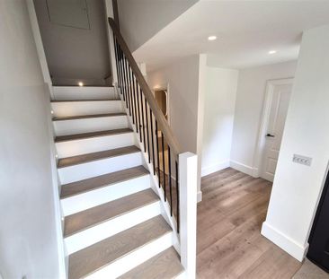3 bedroom maisonette to rent - Photo 1