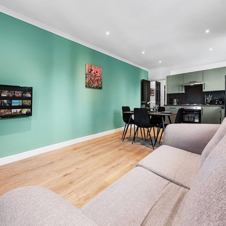 Studio Flat, London, SE8 - Photo 1