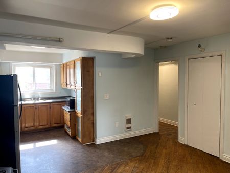 For Lease - 36 Essex Street Unit# B, Guelph, Ontario - Photo 2