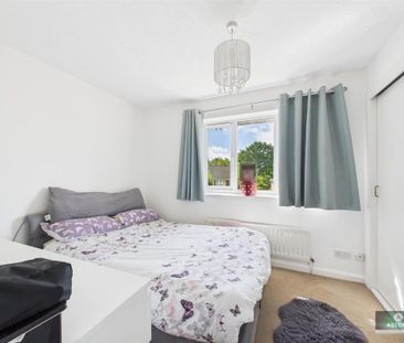 2 bedroom semi-detached house to rent - Photo 5