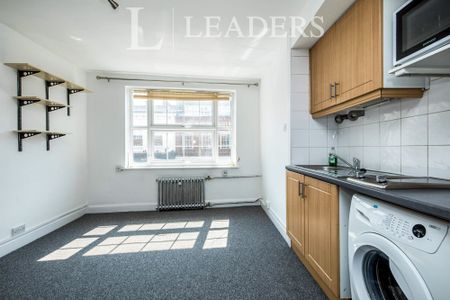 studio to rent Eastgate House, 223 High Street, Guildford, GU1 - Photo 4
