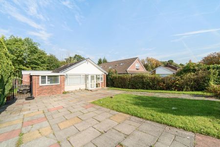 Radnormere Drive, Cheadle, SK8 - Photo 2