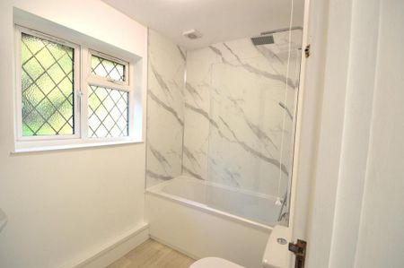 2 bedroom detached bungalow to rent - Photo 3