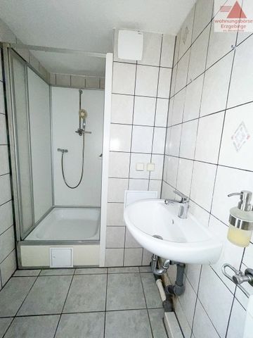 Günstige Single-Wohnung in Randlage von Grünhain zu vermieten - EBK möglich - Foto 4