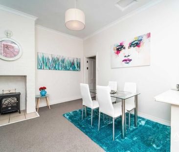 Stunning Fully Furnished Cottage in East Launceston - Photo 6