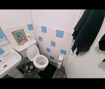 Room in a Shared Flat, Luton, LU2 - Photo 4