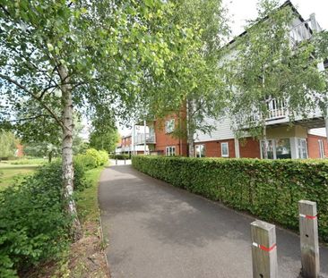 Sierra Road, High Wycombe, Buckinghamshire,HP11 - Photo 1