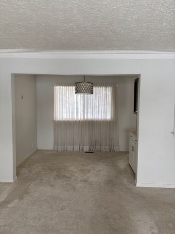 For Lease - 150 Winchester Road, Whitby, Ontario - Photo 2