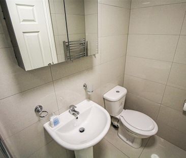 Studio to rent - Photo 5