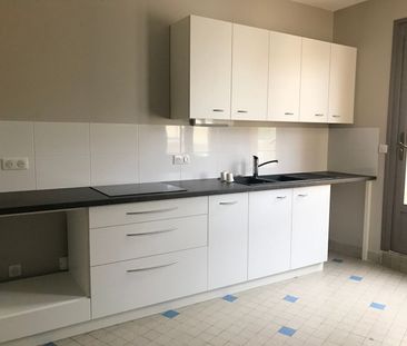 Location Appartement 4 pièces 87m² - Photo 5