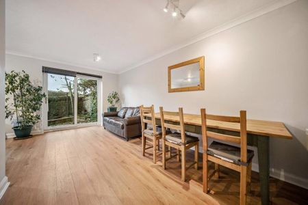 3 bedroom detached house to rent - Photo 3