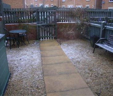 5 bedroom terraced house to rent - Photo 1