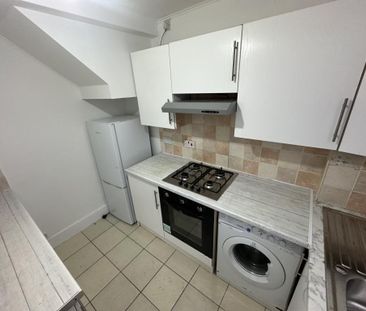 Seddon Avenue, Manchester, M18 - Photo 3