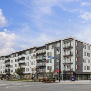 Monarch Apartments - Photo 2