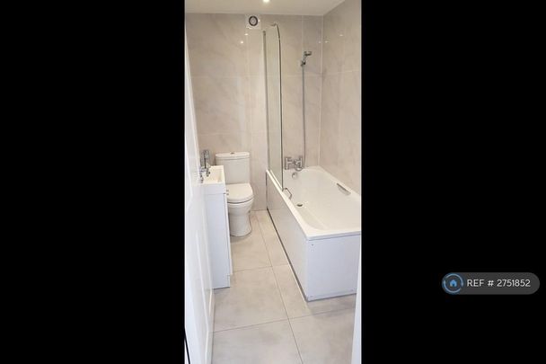 2 bedroom maisonette to rent - Photo 1