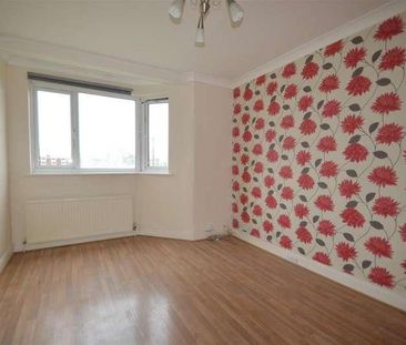 Rainham Road South, Dagenham, RM10 - Photo 3