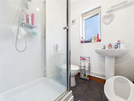 St. Martins Court, Bugsby Way, Kesgrave, Ipswich, IP5 2WW - Photo 5