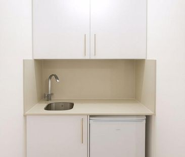 Property to rent - Photo 5