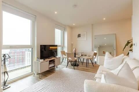 1 Bed Flat, Acer Apartments, W12 - Photo 1