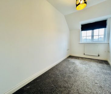 Sinfin Moor Lane, Derby, Chellaston - Photo 4