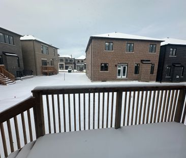 For Lease - 1852 Weeping Willow Lane, Pickering, Ontario - Photo 4