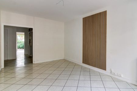 À louer – 2 pièces lumineux avec balcon et cave – - Photo 3