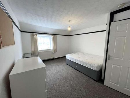 West Street, Penryn, TR10 - Photo 2