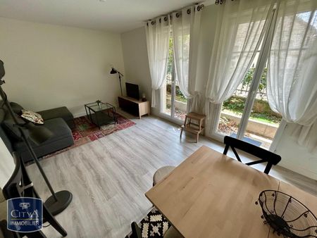 Location Appartement 2 pièces 35m² TRAPPES 78190 - Photo 2
