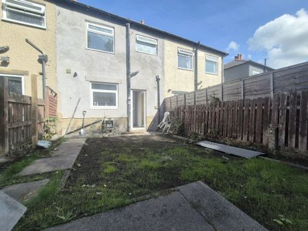 Newstead Grove, Halifax - Photo 3