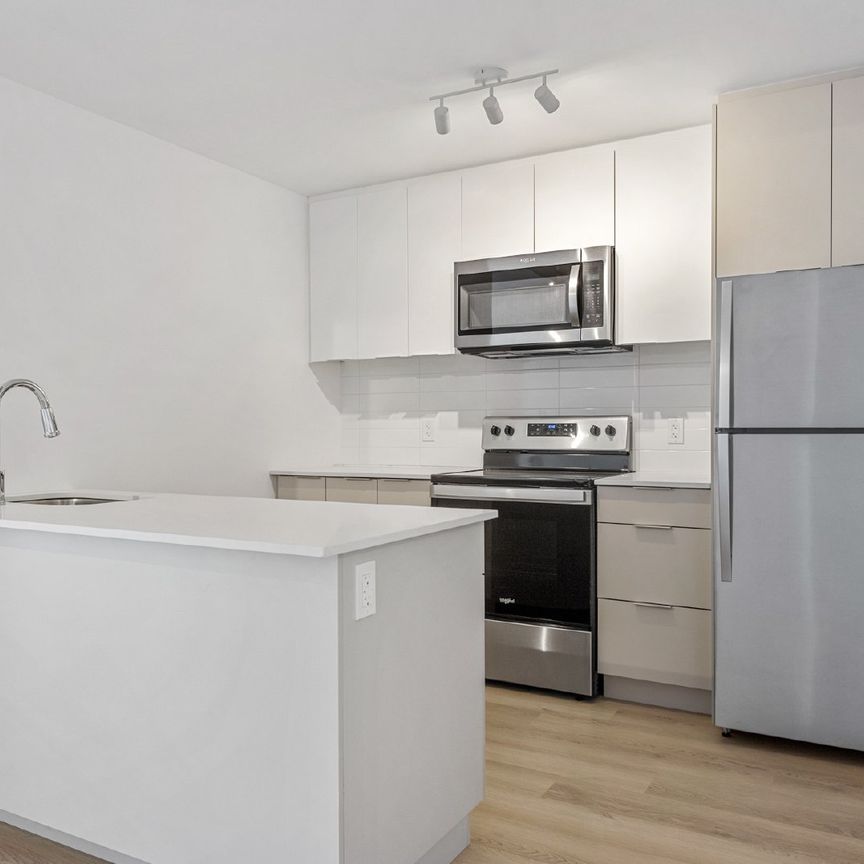 1366 Carling Avenue - 319 - Photo 1