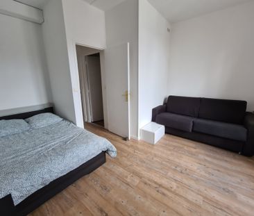 Location Appartement 1 pièce 29m² - Photo 3