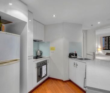 Fully furnished 2 Bedroom 2 Bathroom with 1 car park Apartment Bris... - Photo 6