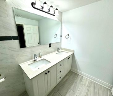 For Lease - 2 Ptarmigan Crescent, Toronto, Ontario - Photo 5