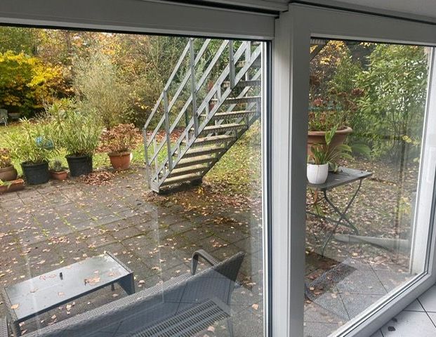 Stadtwohnung mit Terrasse Nähe Flora Köln Linie 16 fußläufig zu erreichen - Photo 1