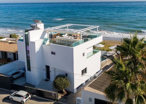 Luxury Villa for rent in Marbella Del Este, Spain