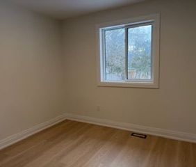 For Lease - 130 Simcoe Road Unit# Main, Bradford West Gwillimbury, ... - Photo 4