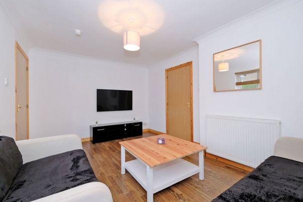 21b Pittodrie Place, AB24 5QR, Aberdeen - Photo 1