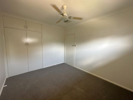 42 Hamilton Street, SHEPPARTON VIC 3630 - Photo 5