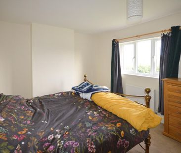 3 bedroom semi-detached house to rent - Photo 6