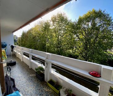 Location Appartement 3 pièces 70m² BRON 69500 - Photo 3