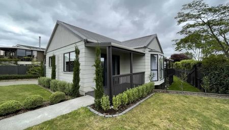 Modern three bedroom home in Springvale - Photo 3