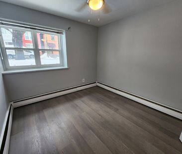 100 Waverley Street - 8 - Photo 4