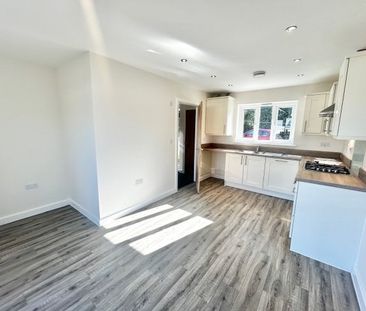Stonecrop Crescent, St. Austell, PL25 - Photo 2