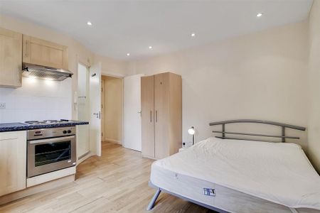 Studio to rent - Photo 3